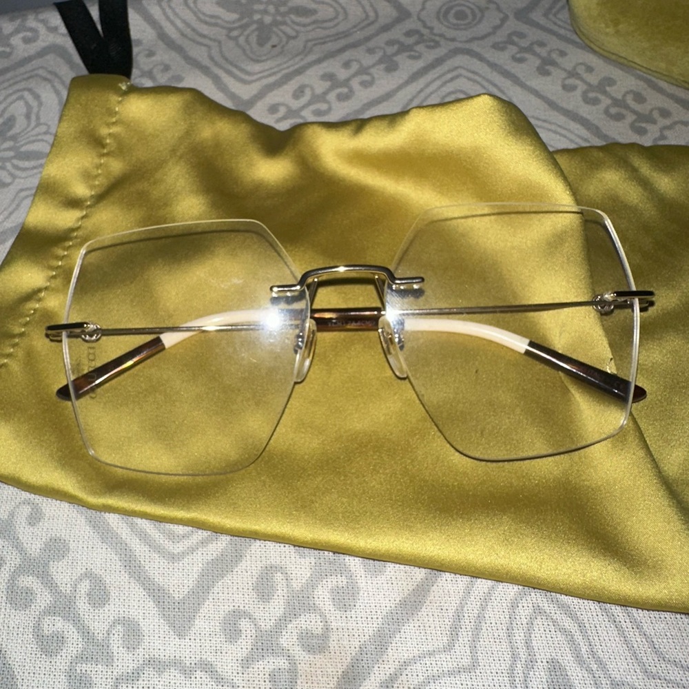 Gucci Glasses GG